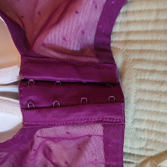 Torrid Lace Lightly Lined Balconette Bra - Size 46DDD - Picture 3 of 6